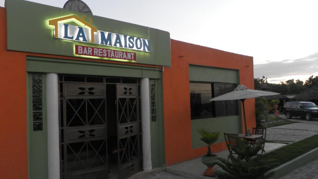 La Maison Hotel Puerto Príncipe Exterior foto